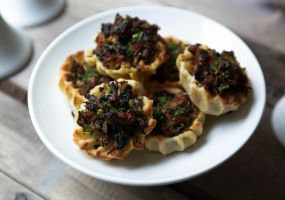 Перепечки с курицей и грибами Перепечки с курицей и грибами